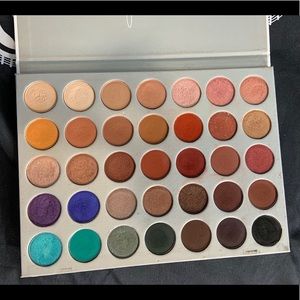 Jacyln Hill Palette